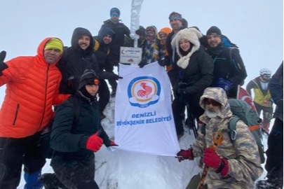 Denizli’de Kazıkbeli Savaşı anısına Honaz Dağı’na zirve tırmanışı