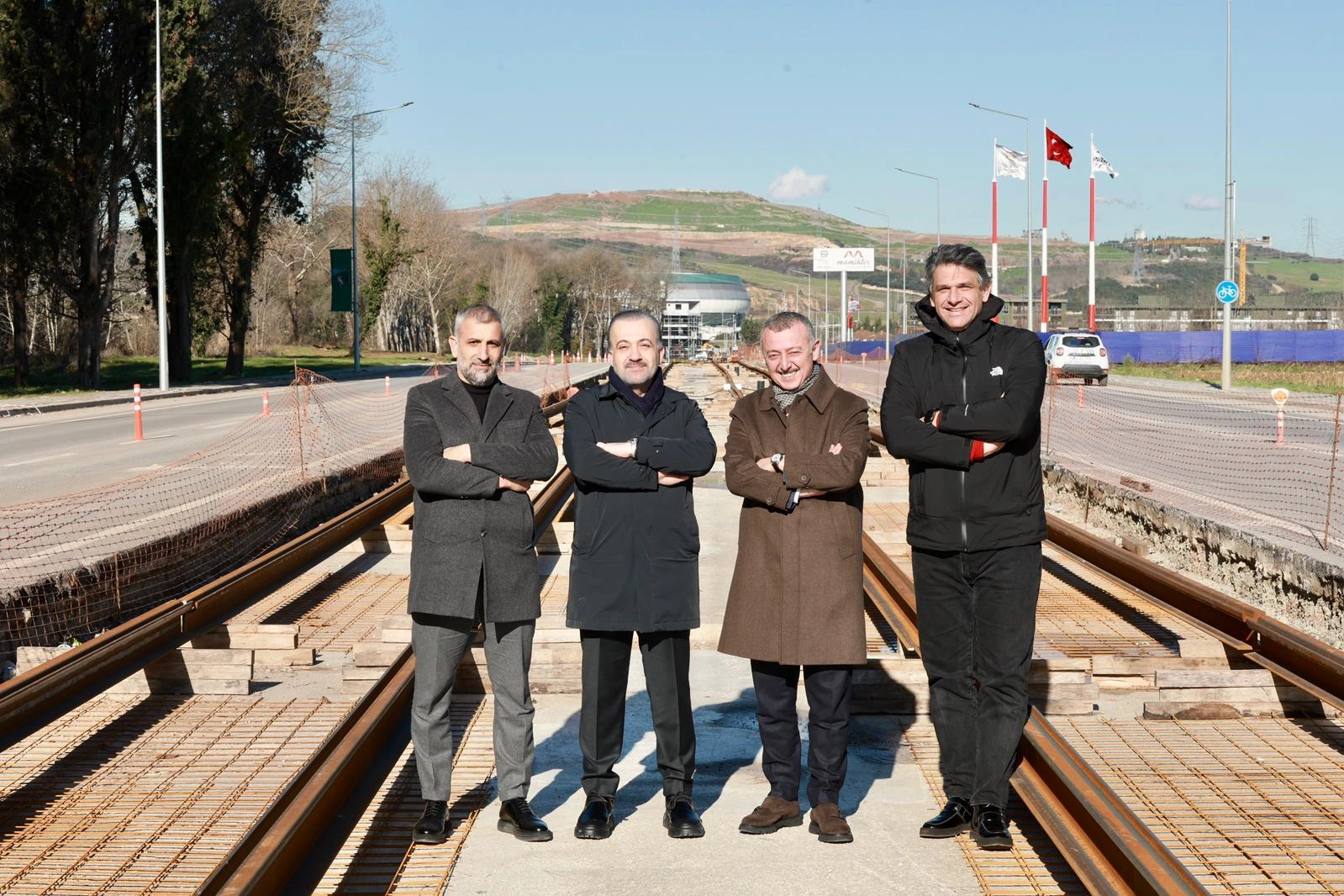 Başkan Büyükakın: “Raylı sistemde kapasiteyi sürekli artırıyoruz”